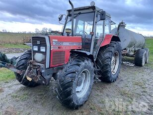 trattore gommato Massey Ferguson 390T