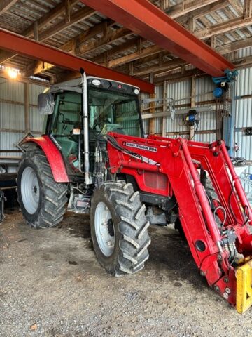 جرار بعجلات Massey Ferguson 5445-4