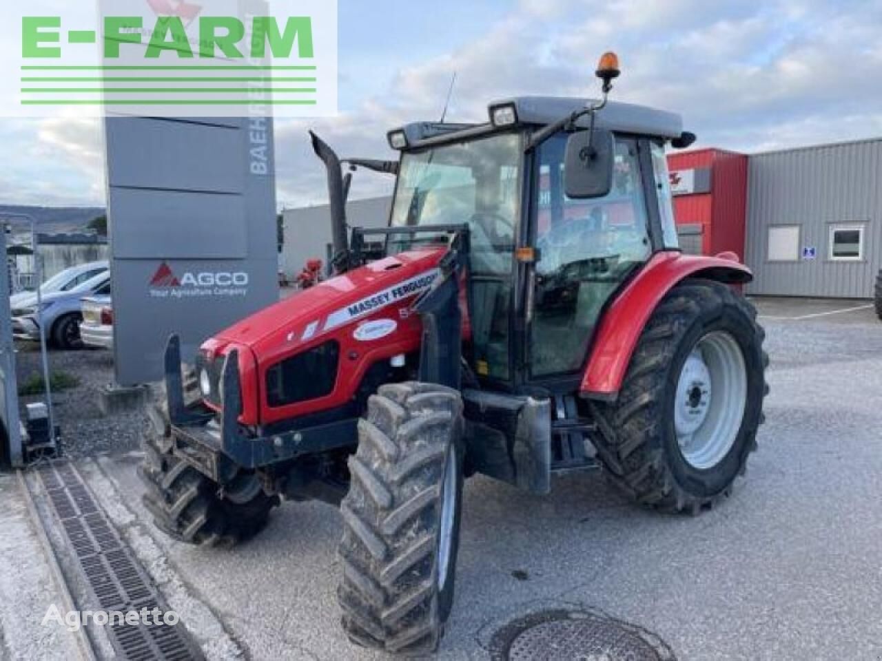 Massey Ferguson 5455 wheel tractor