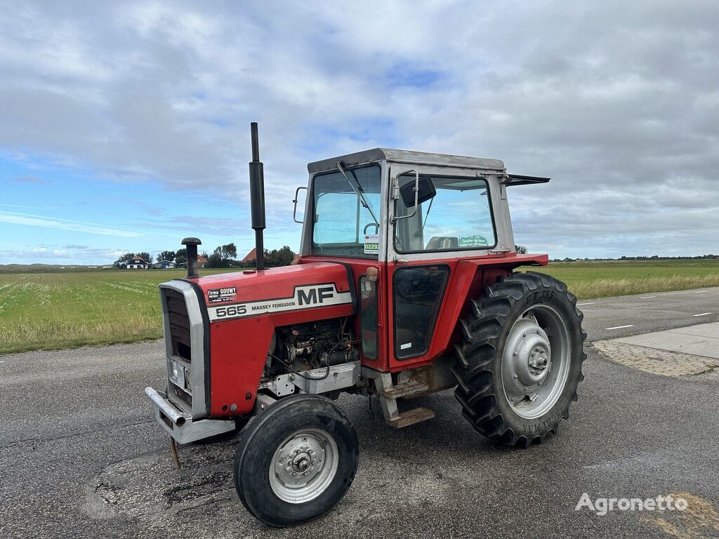 трактор колесный Massey Ferguson 565