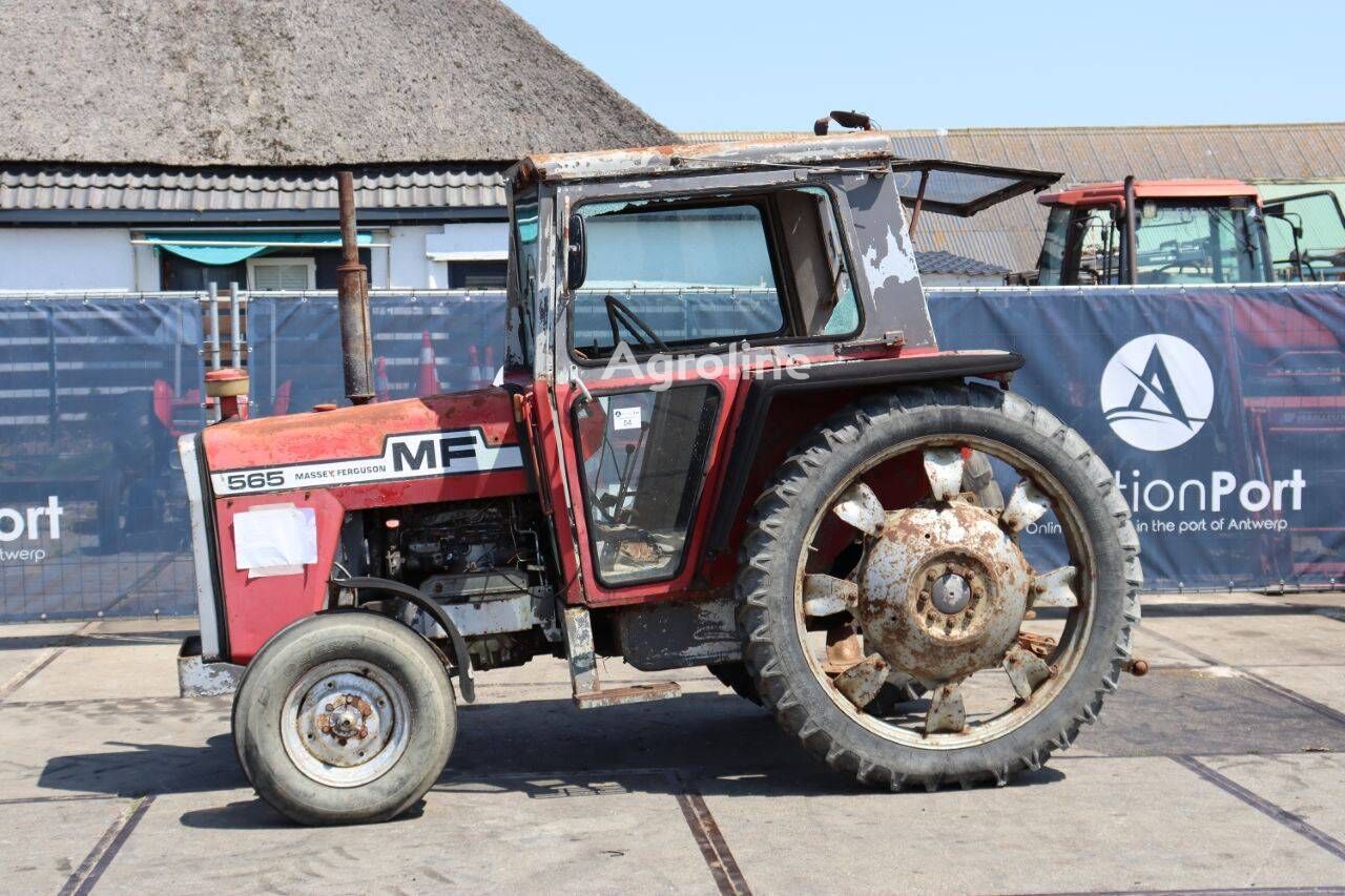 Tracteur à roues Massey Ferguson 565 - Agroline