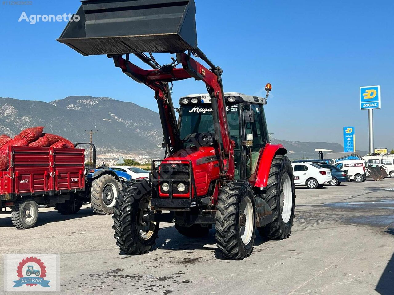 جرار بعجلات Massey Ferguson 6460