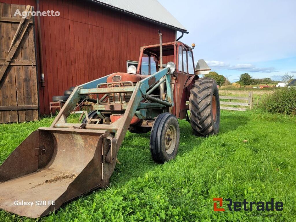 трактор колесный Massey Ferguson 65