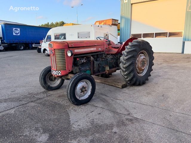 Massey Ferguson 65 / ebro tekerlekli traktör