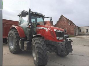 جرار بعجلات Massey Ferguson 6715 s dyna vt