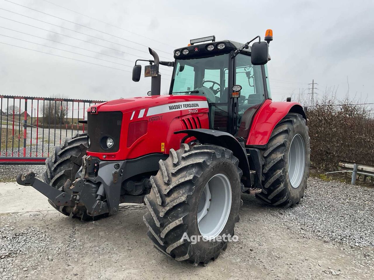 جرار بعجلات Massey Ferguson 7480 dyna vt