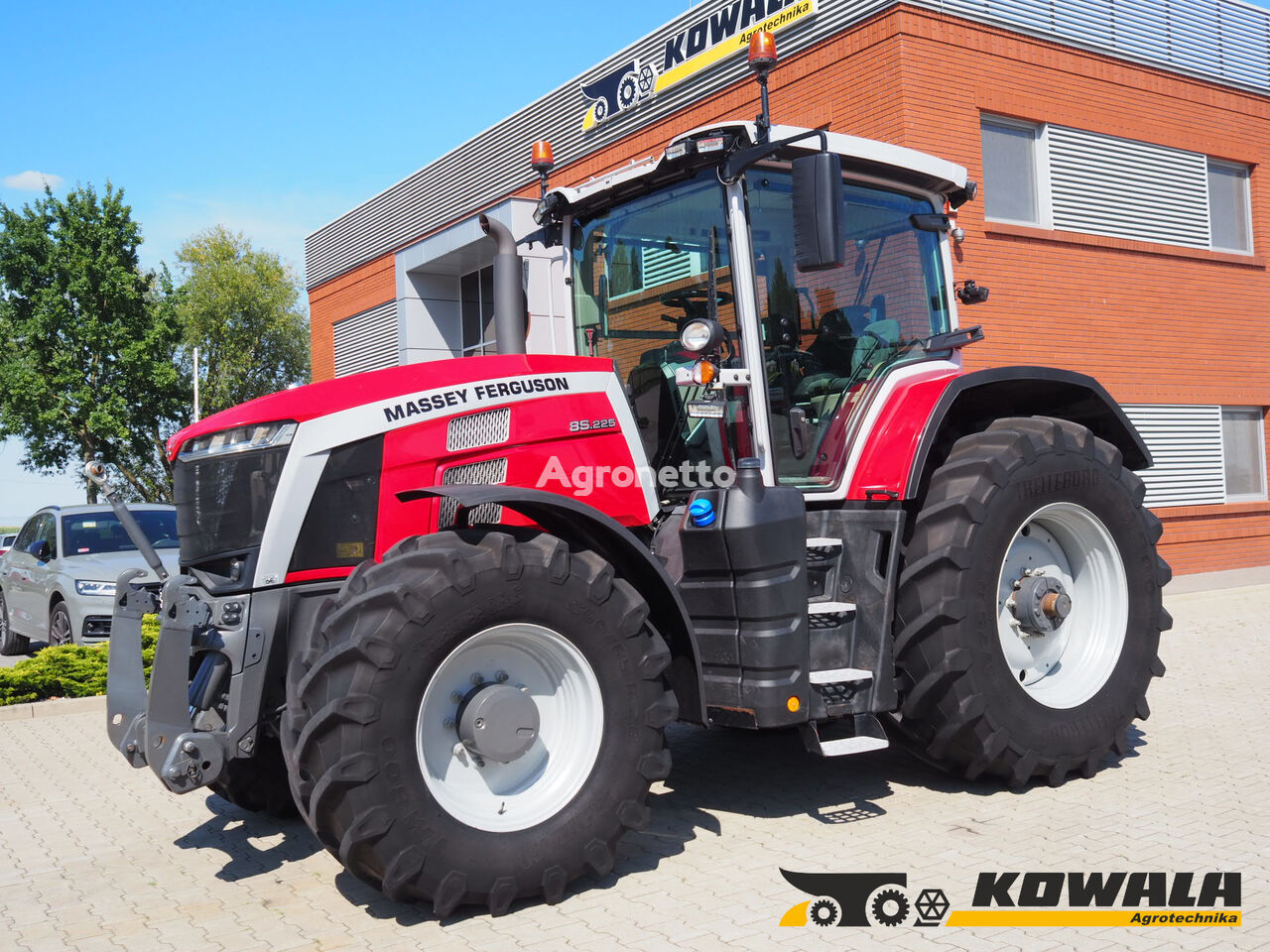 Massey Ferguson 8S.225 Dyna-7 wielen trekker