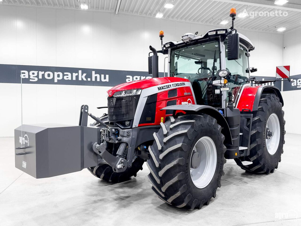 ratastraktor Massey Ferguson 8S.265 EXD7