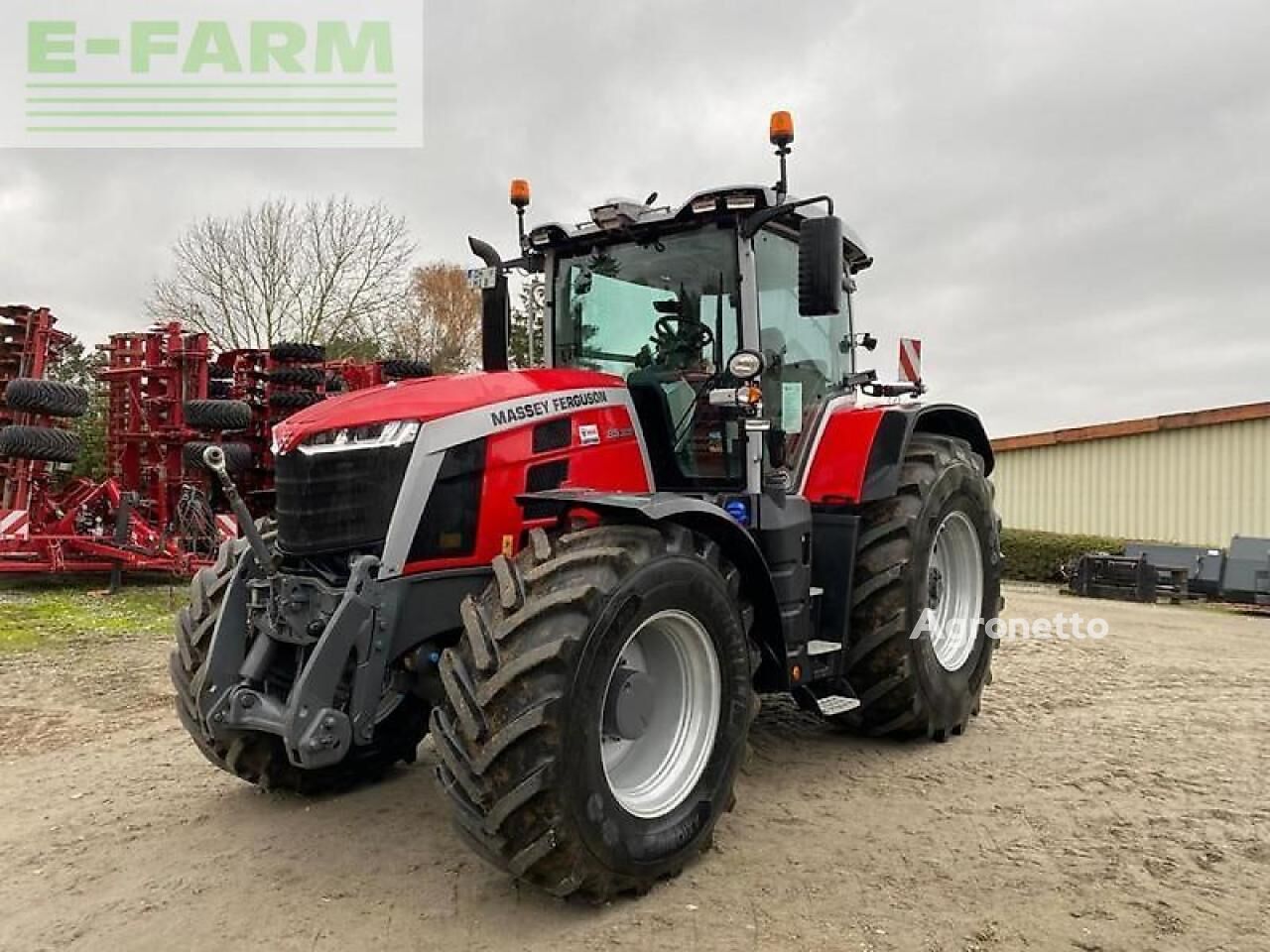 трактор колесный Massey Ferguson 8s.305 dvt exclusive Exclusive