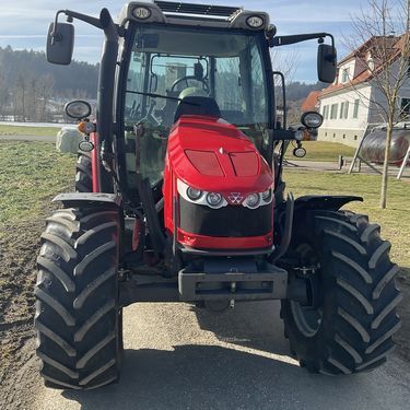 Massey Ferguson MF 5609 Dyna-4 ES-Panoramic traktor točkaš