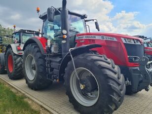 Massey Ferguson MF 8740S DynaVT wheel tractor