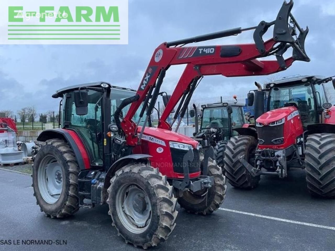 traktor na kolesih Massey Ferguson mf5711m cab