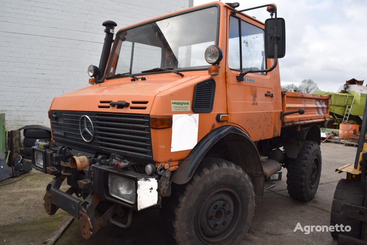 tracteur à roues Mercedes-Benz Unimog U 1400