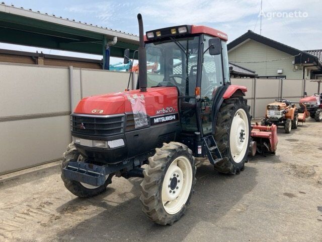 Mitsubishi TRACTOR(Mitsubishi) wielen trekker