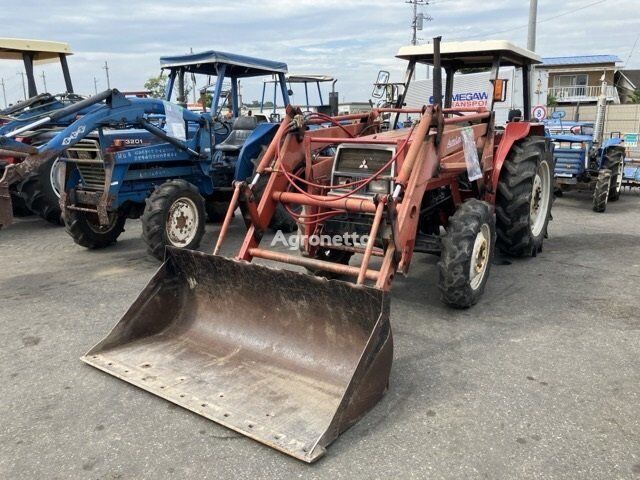 جرار بعجلات Mitsubishi TRACTOR(Mitsubishi)