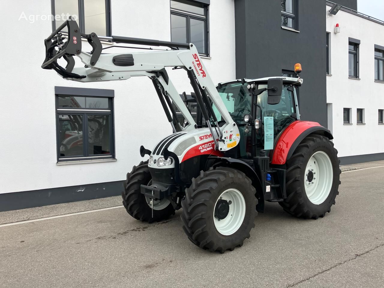 new Multi 4120 wheel tractor