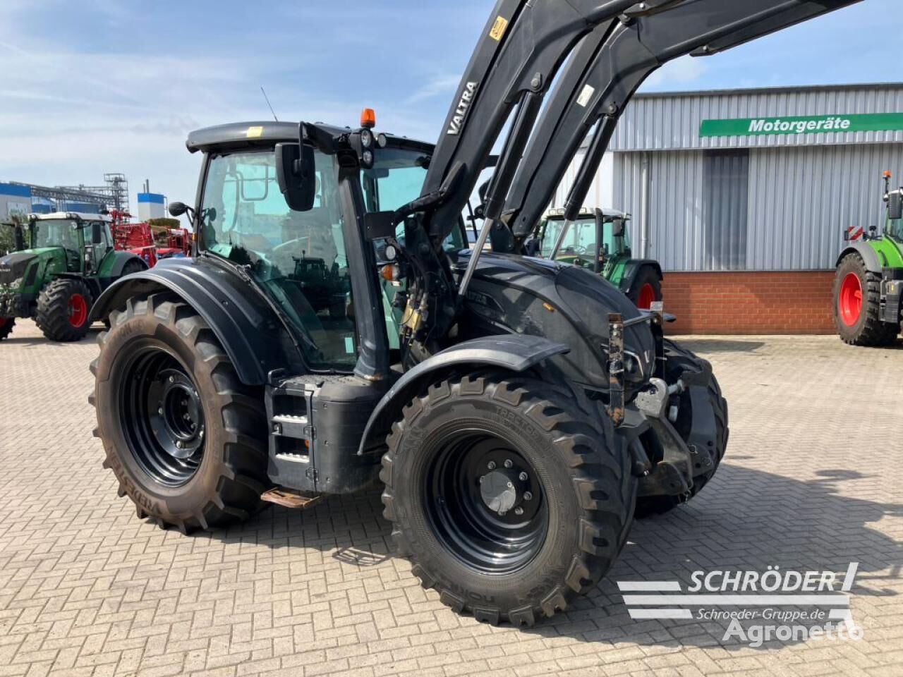 N 174 D SMARTTOUCH wheel tractor