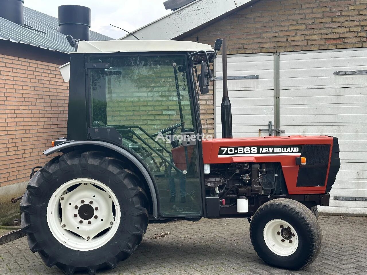 New Holland 70-86S wheel tractor