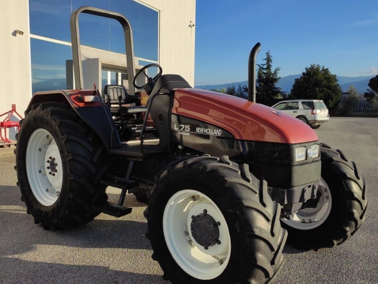 New Holland L75 wheel tractor