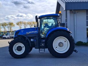 New Holland T 7.220 AC Radtraktor