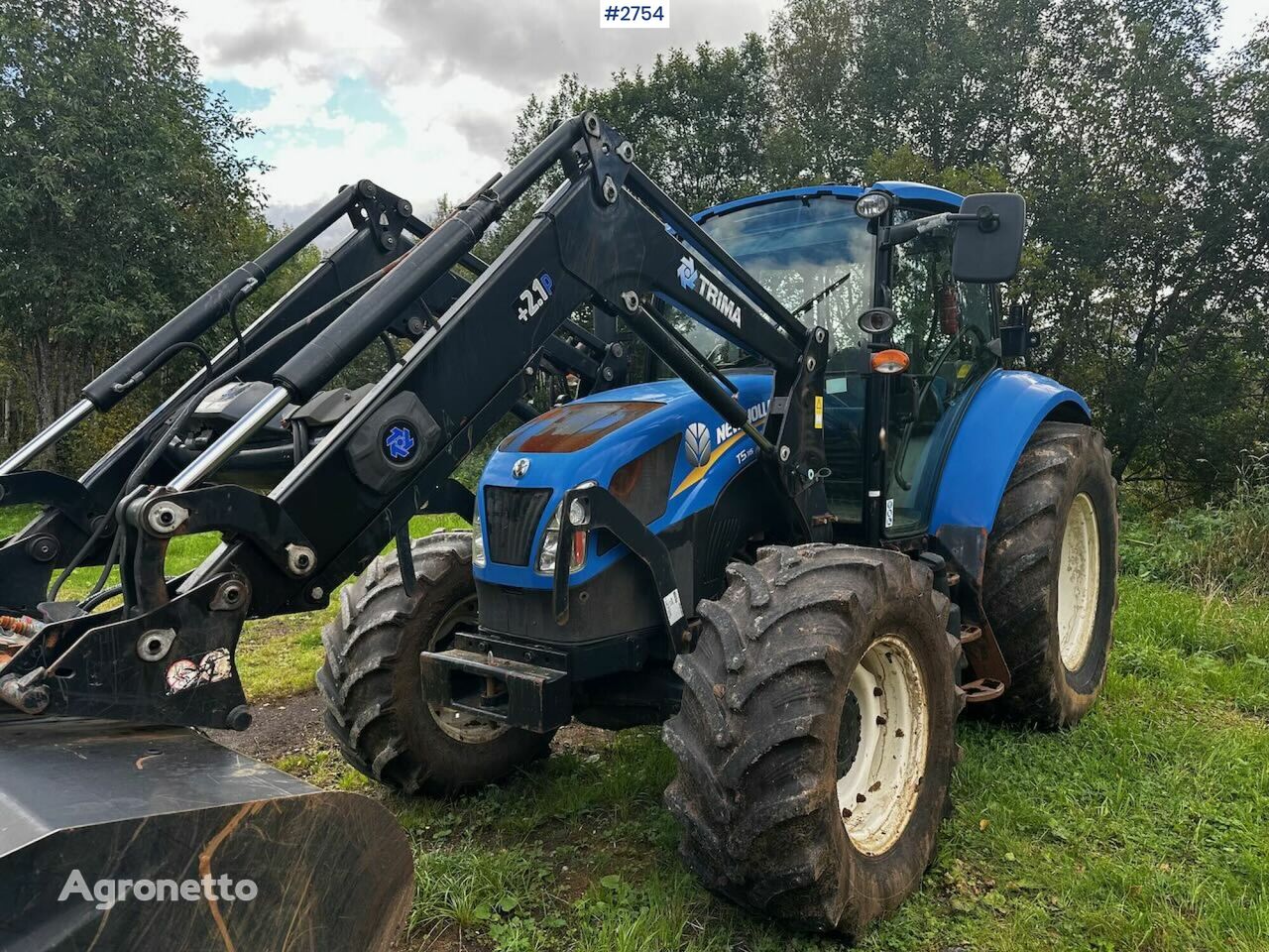 traktor na kolesih New Holland T5 115