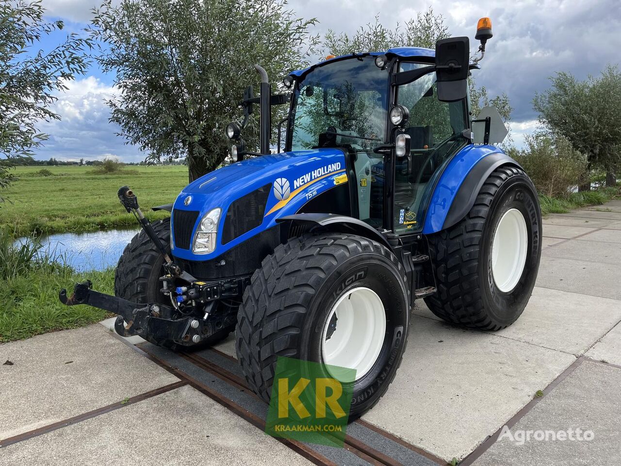 колесен трактор New Holland T5.95