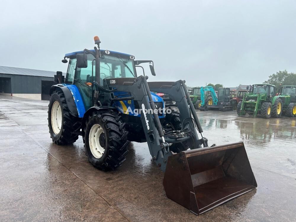 трактор колесный New Holland T5050