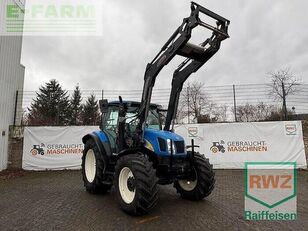 New Holland T6020 wielen trekker