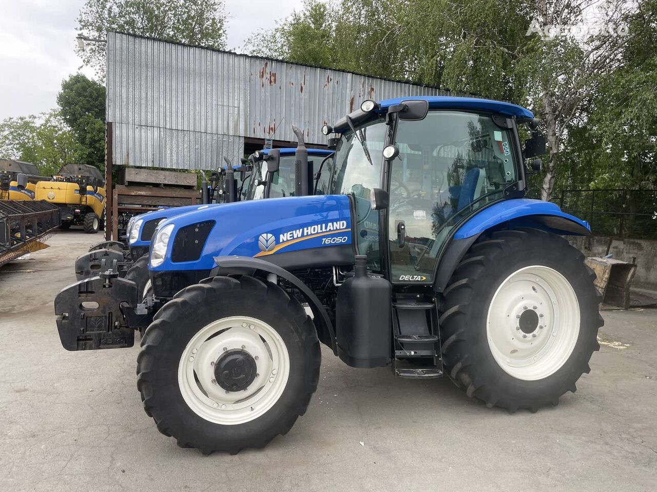 New Holland T6050 wheel tractor