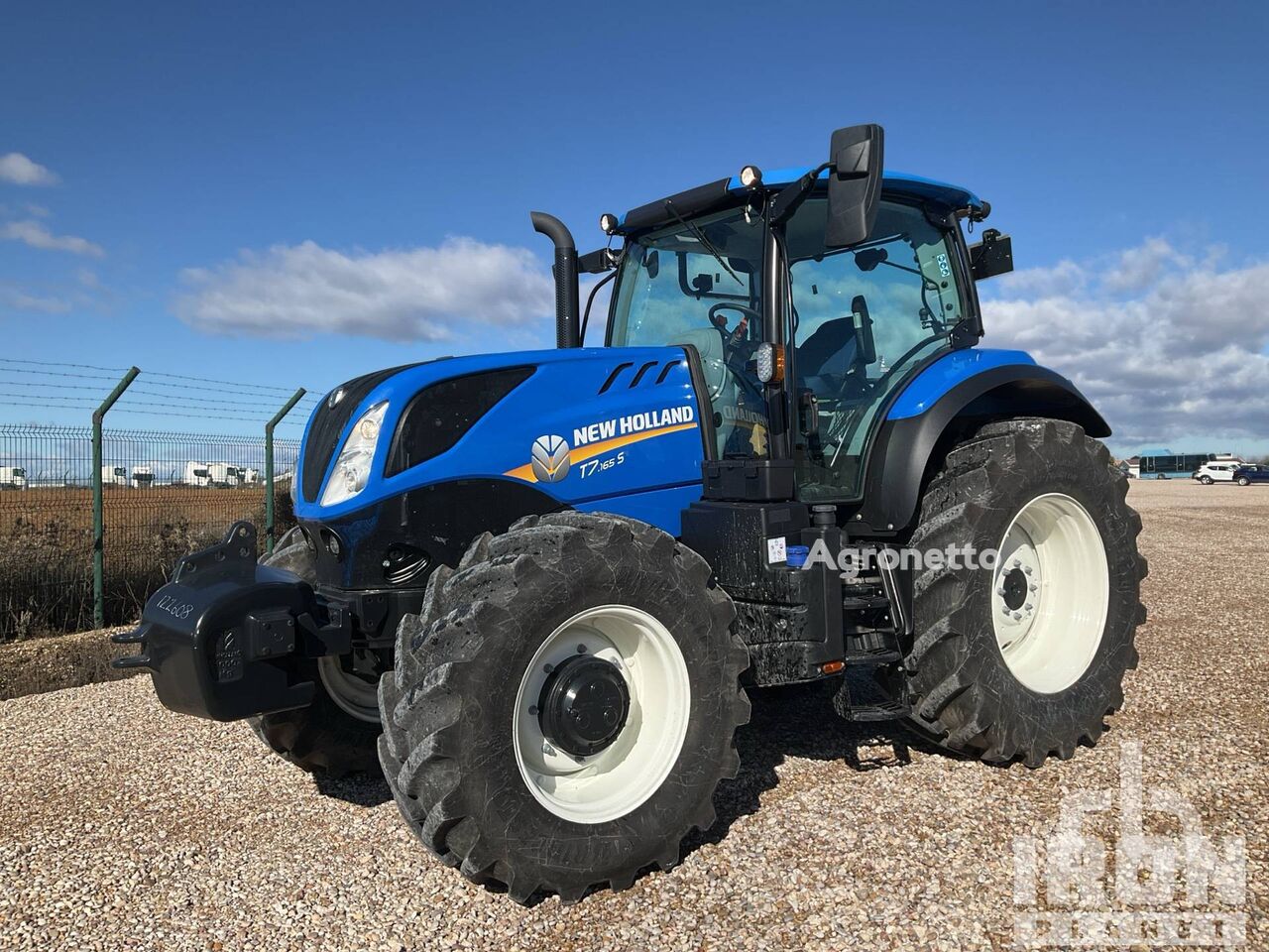 New Holland T7.165S wheel tractor