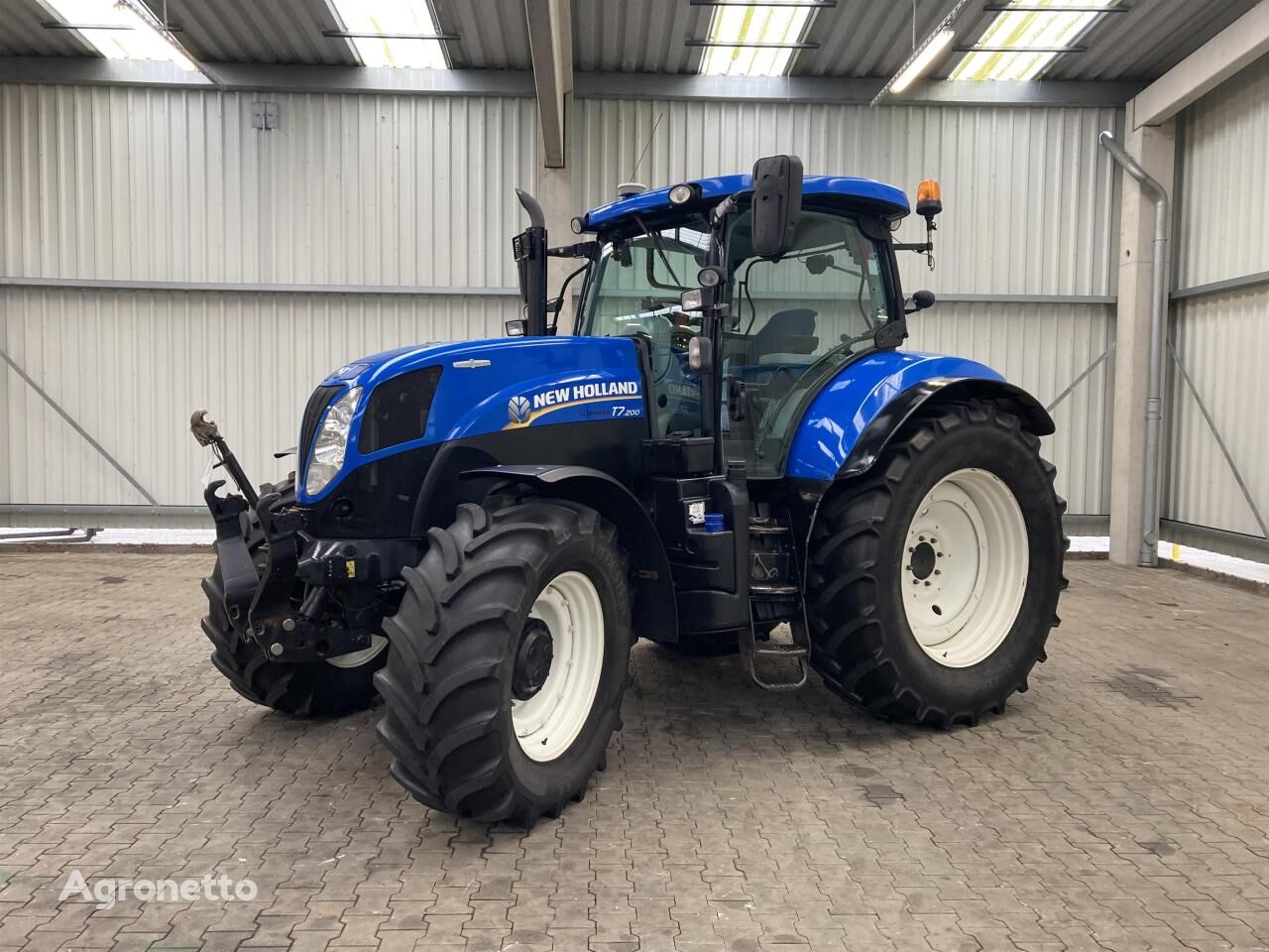 جرار بعجلات New Holland T7.200 AutoCommand