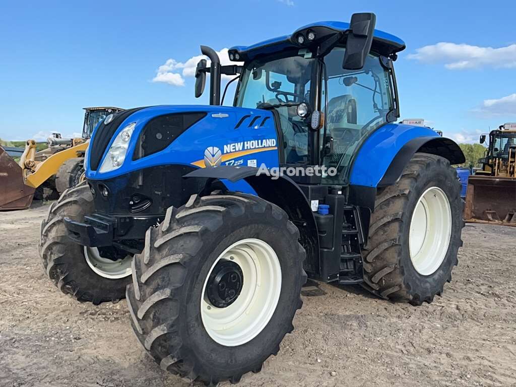 tractor cu roţi New Holland T7.225 AutoCommand Tractor