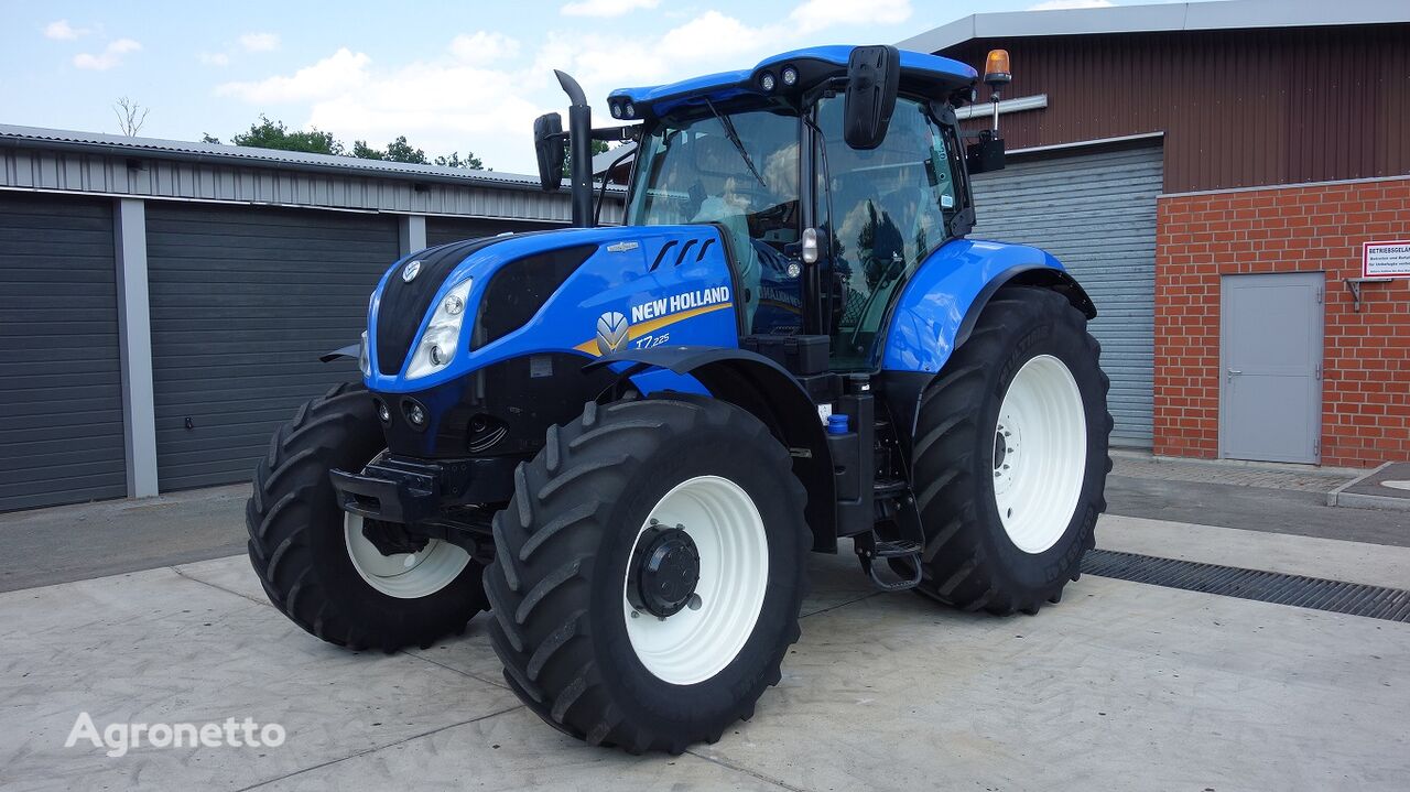 New Holland T7.225 AutoCommand mit RangePoint RTX tractor de ruedas