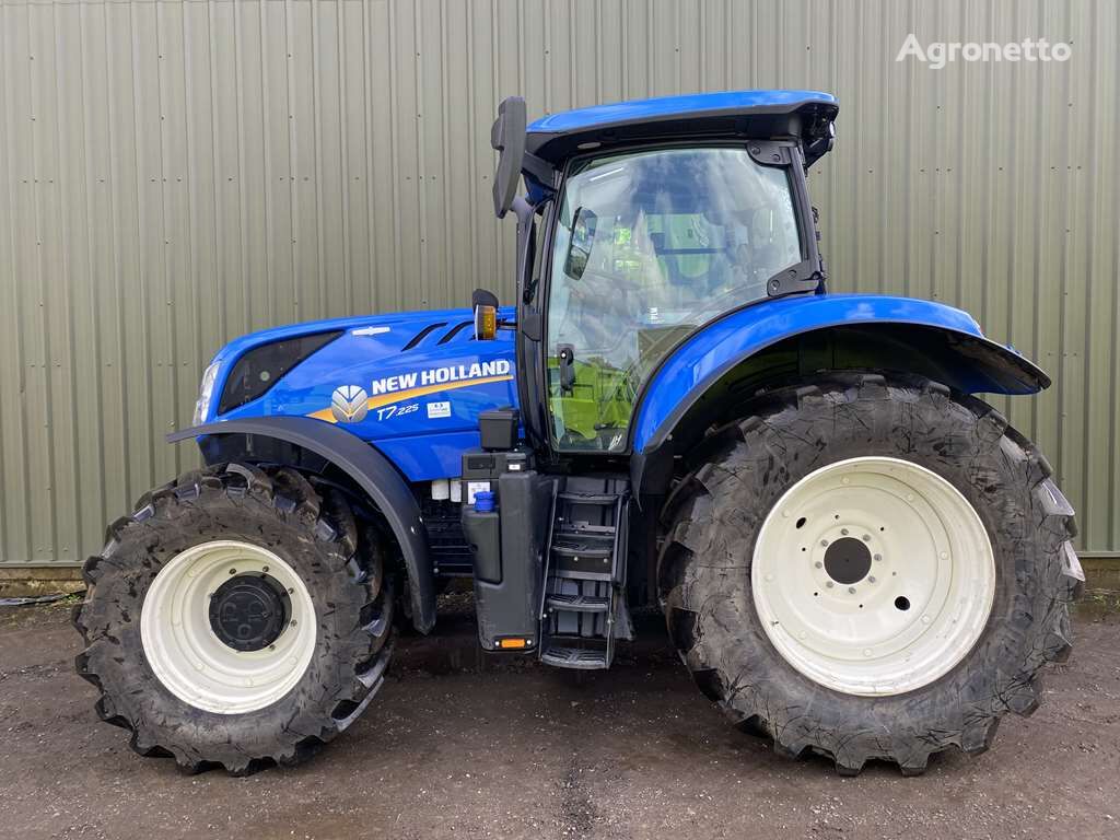 тркала трактор New Holland T7.225 New Holland T7.225 tractor