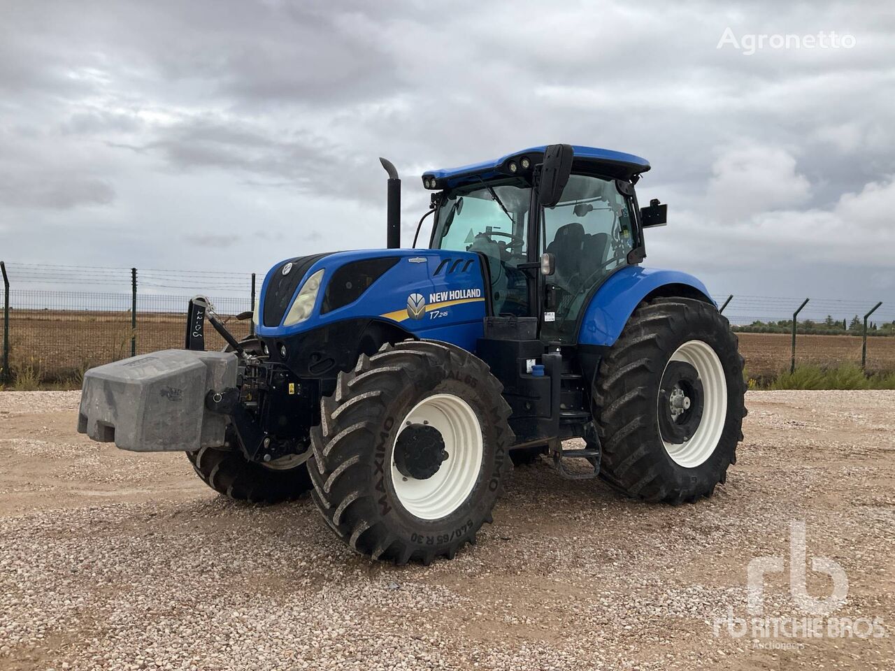 трактор колесный New Holland T7-245