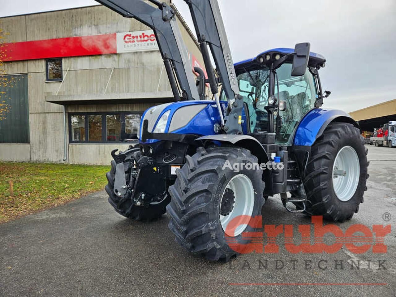 kolový traktor New Holland T7.245AC MY18