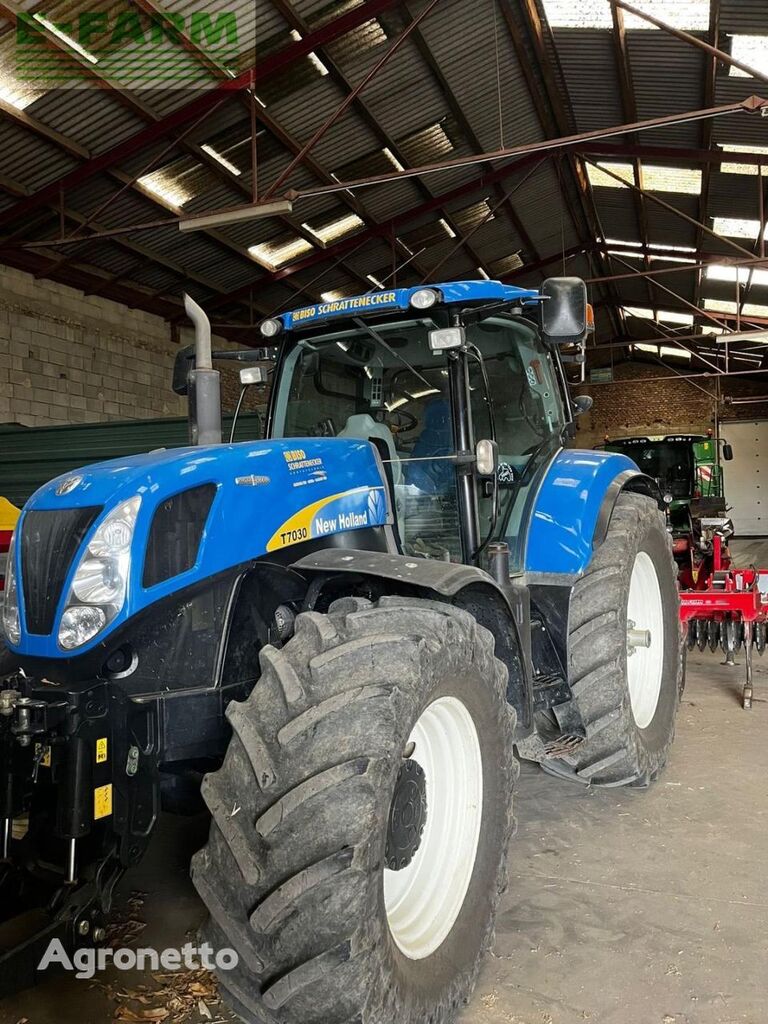 New Holland T7030 wheel tractor