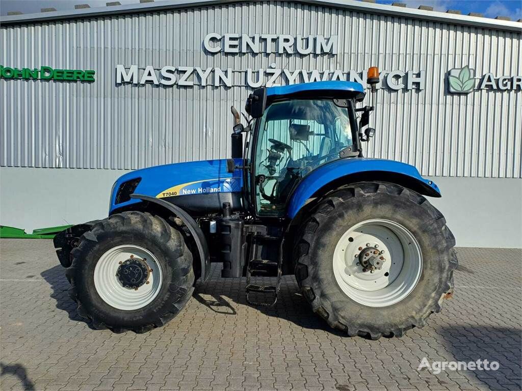 New Holland T7040 tractor de ruedas