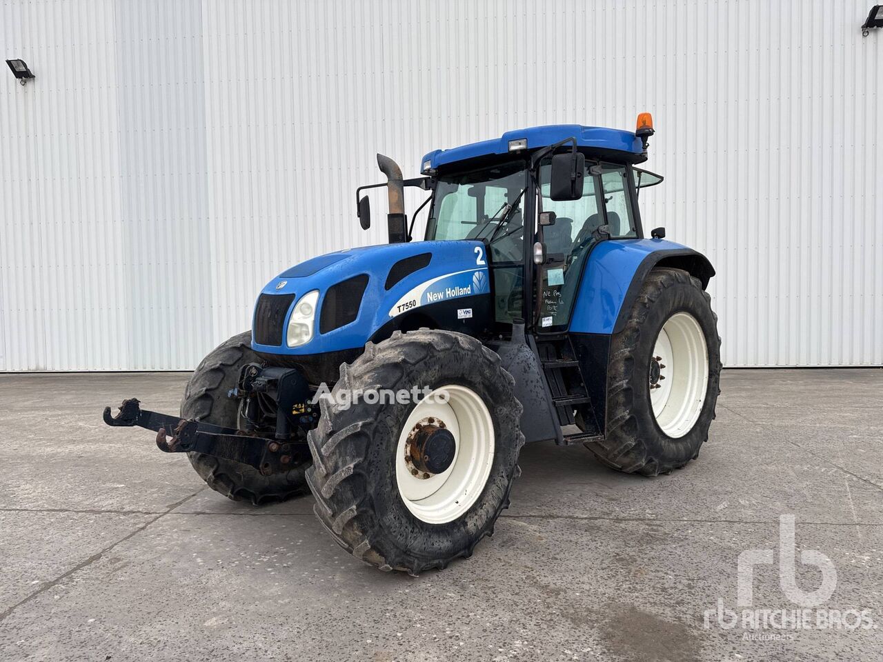 Tracteur à roues New Holland T7550 Tracteur Agricole - Agronetto