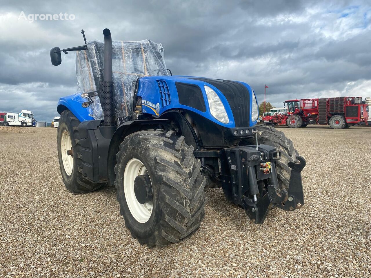 Beschadigde New Holland T8.360 wielen trekker