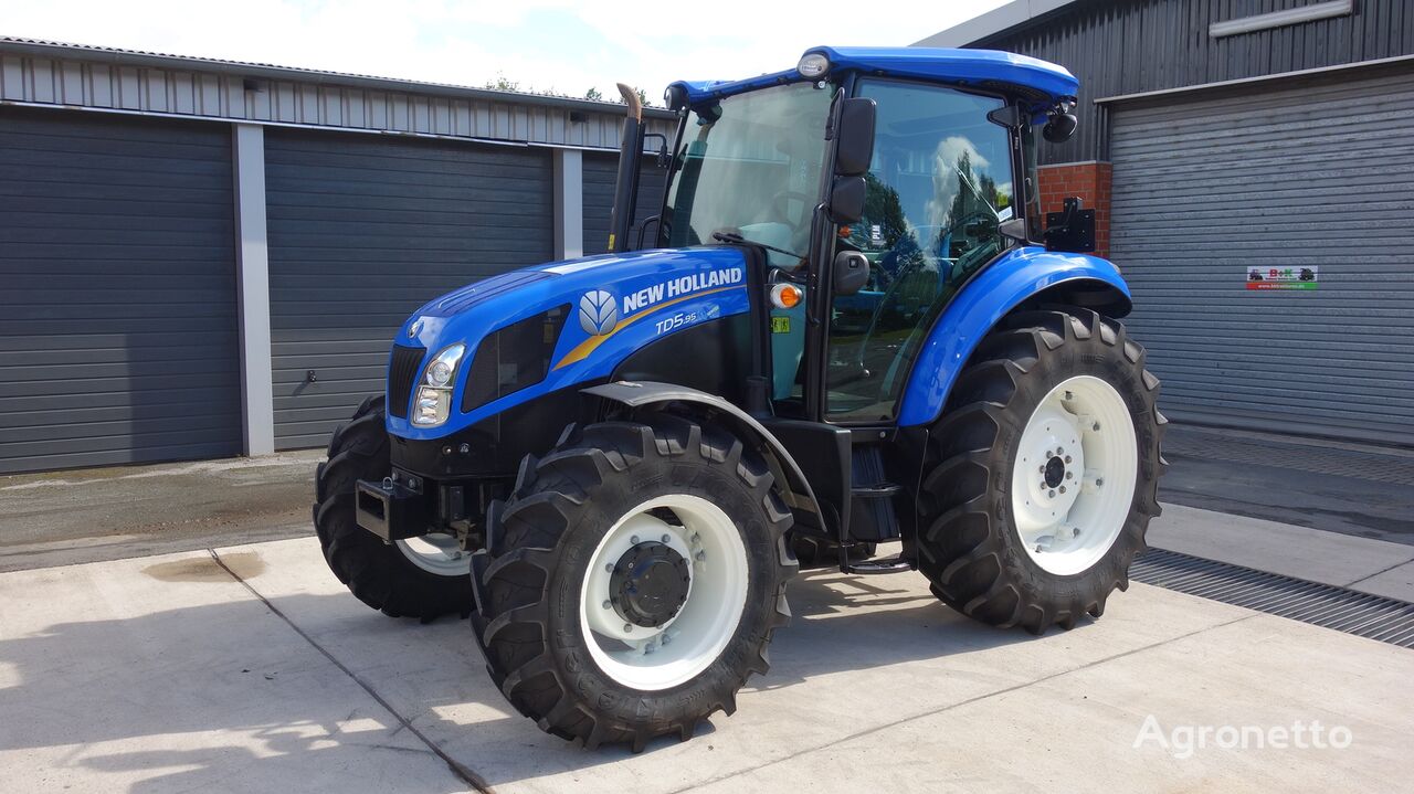 трактор колесный New Holland TD5.95