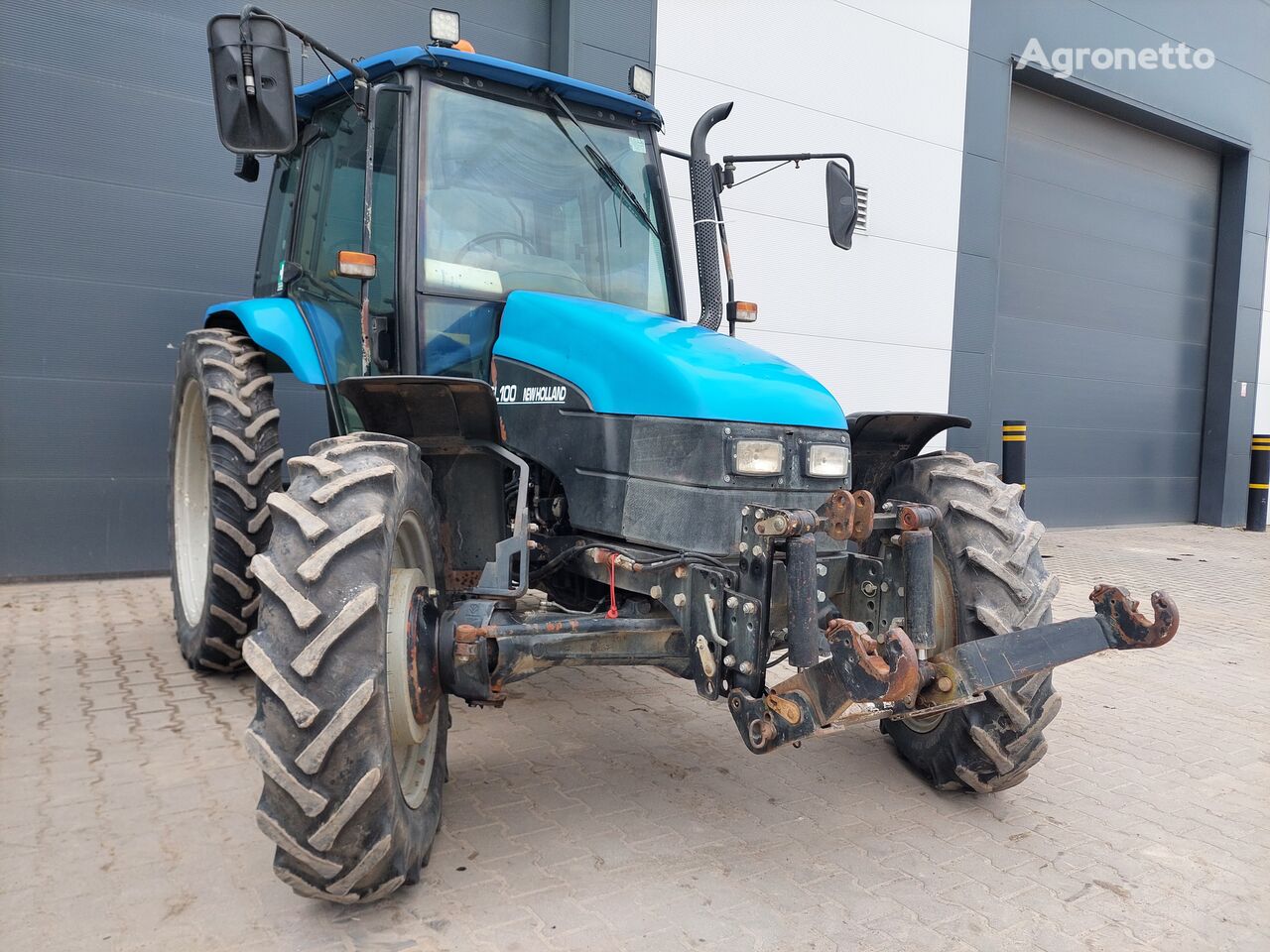 трактор колесный New Holland TL 100