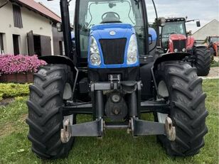 трактор колесный New Holland TS 135A