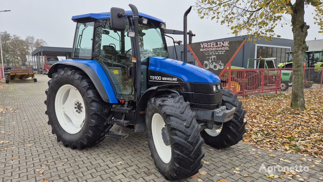 New Holland TS100 tractor de ruedas