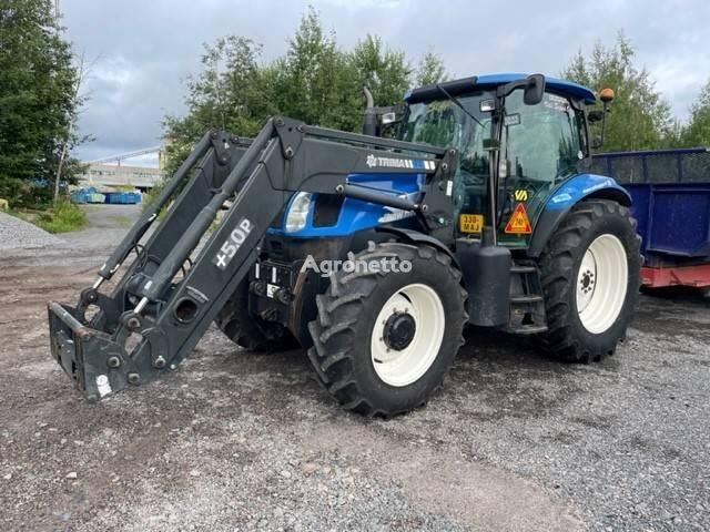 New Holland TS115A wheel tractor
