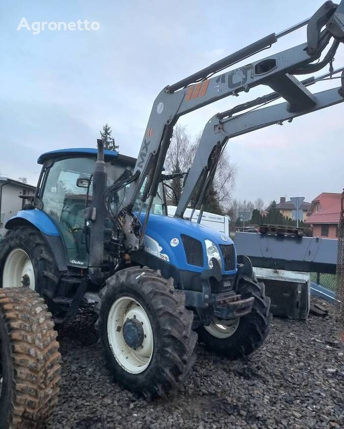 جرار بعجلات New Holland Ts110a