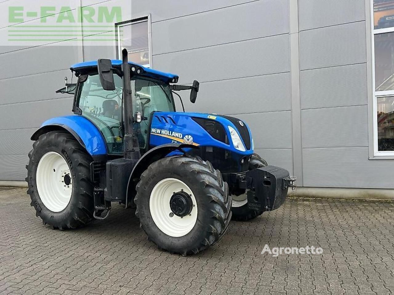 New Holland t 7.210 rc traktor točkaš