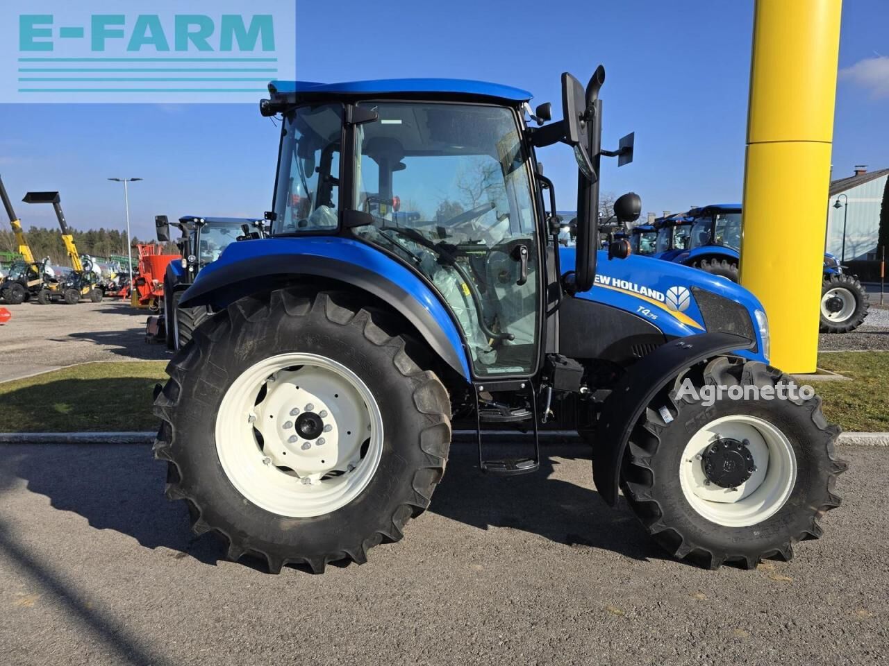 New Holland t4.75 stage v traktor na kotačima