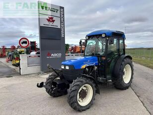 tracteur &agrave; roues New Holland tn 85 fa dt supersteer