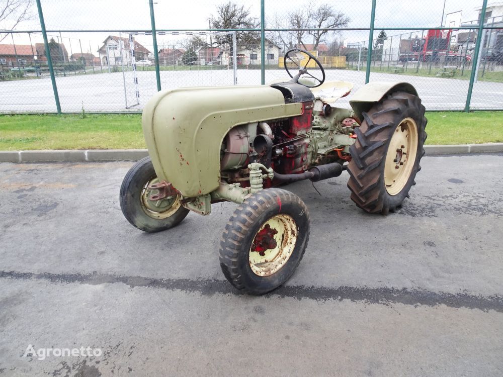 Porsche tractor de ruedas